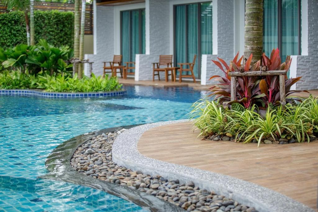 Aqua Resort Phuket - 8