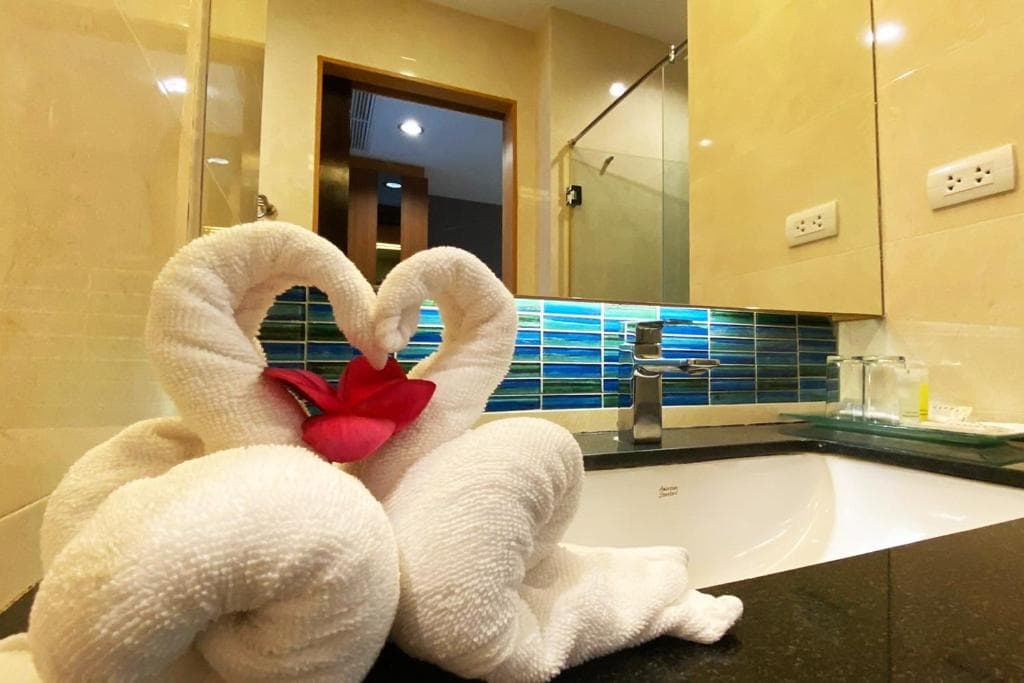 Aqua Resort Phuket - 42