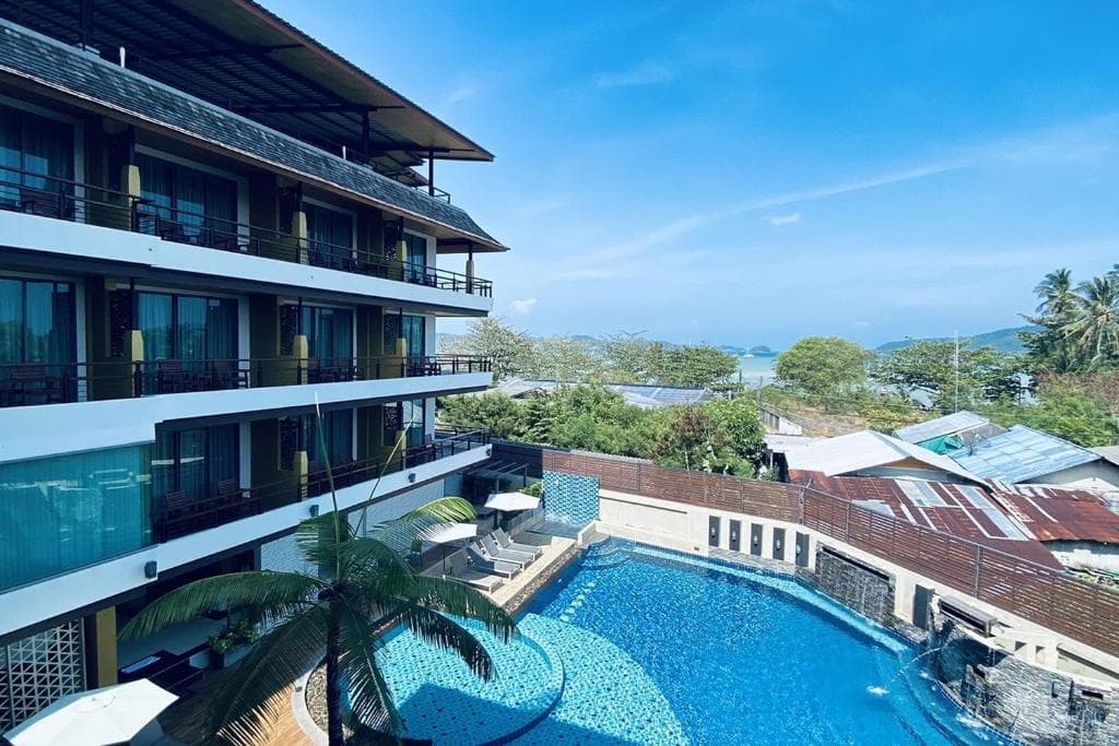 Aqua Resort Phuket - 43