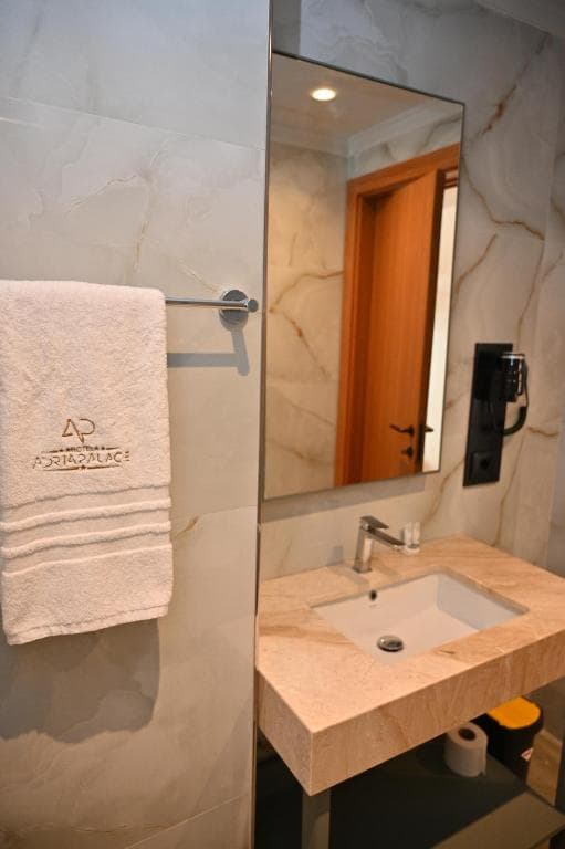 Adria Palace Durres - 12