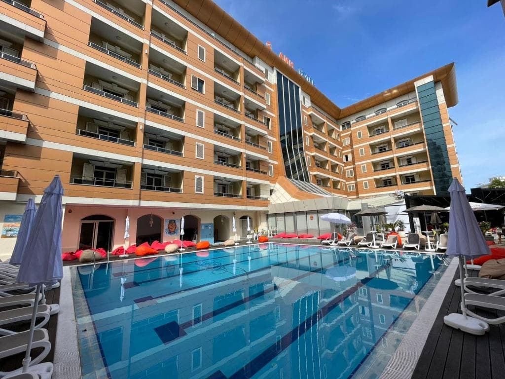 AMH Hotel Durres - 11