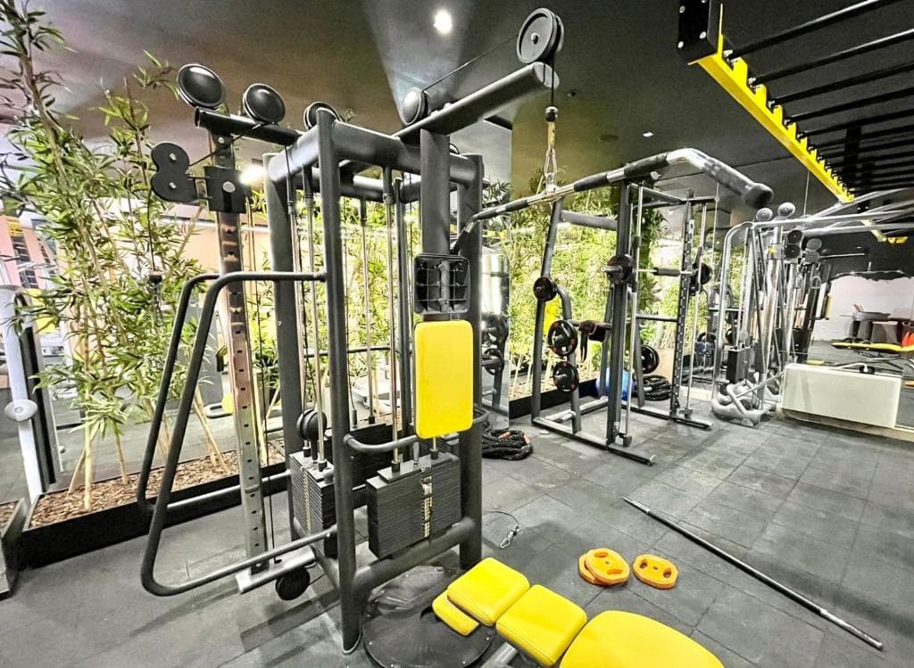 AMH Hotel Durres - 38