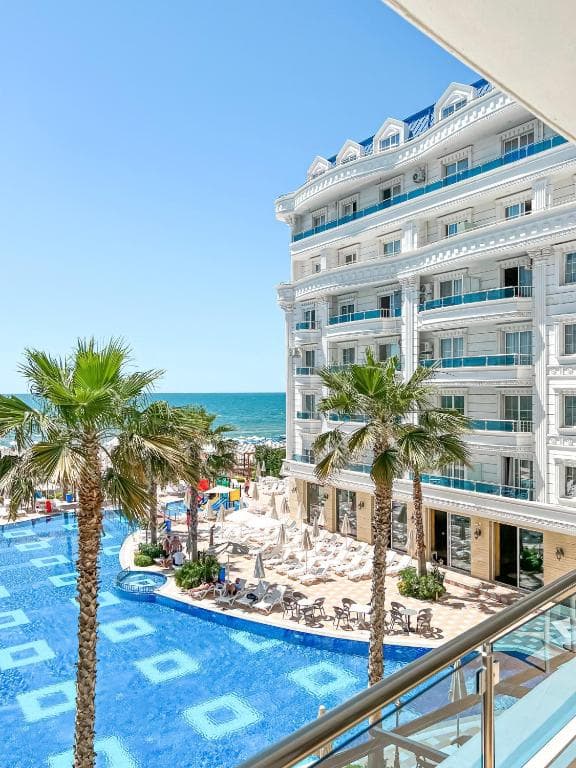 Grand Blue Fafa Resort & SPA - 2