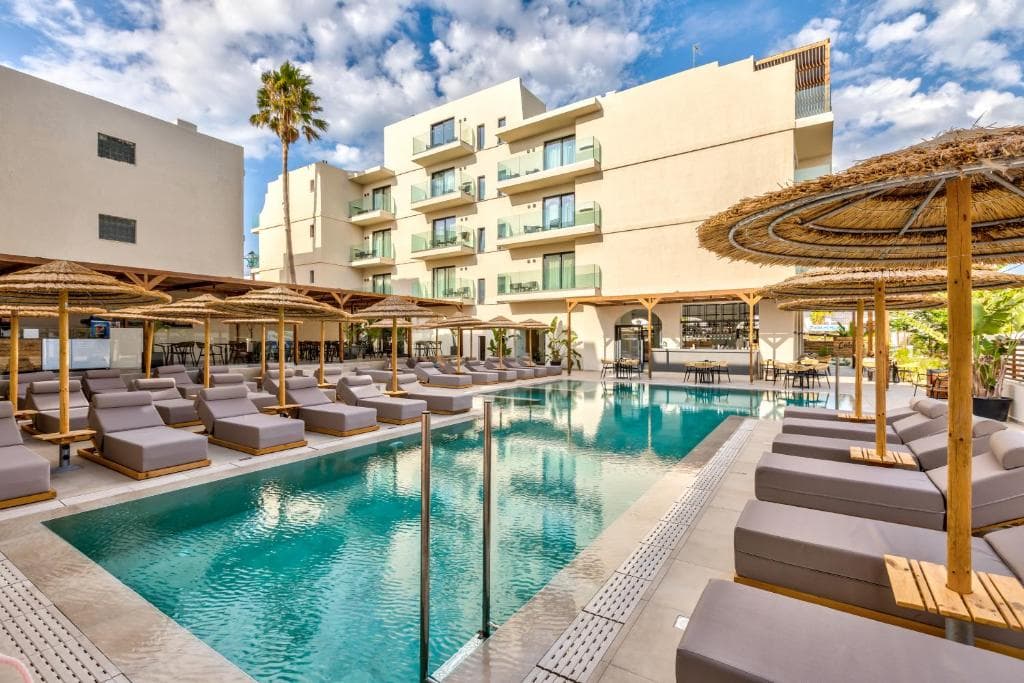 Cabana Blu Hotel & Suites - 1