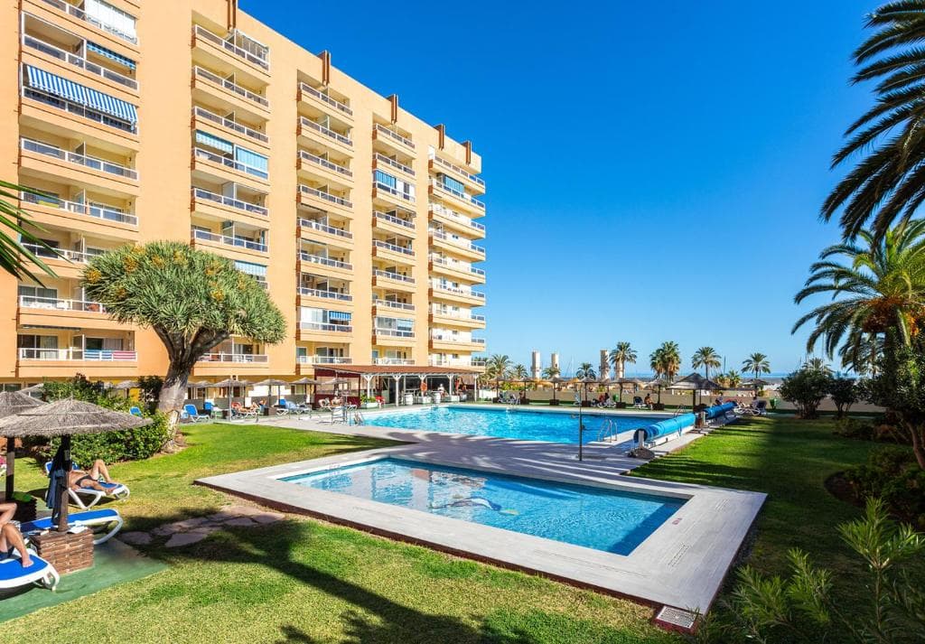 Hotel Apartamentos Pyr Fuengirola - 1