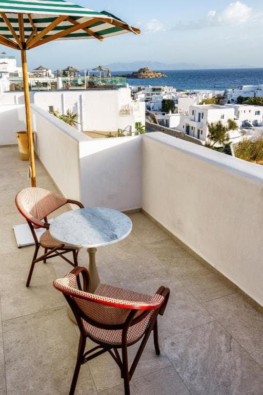 Pelican Bay Hotel - 36