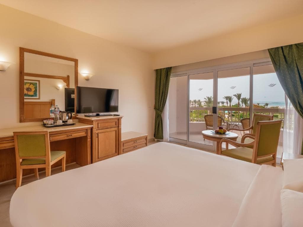 Hurghada Long Beach Resort - 7