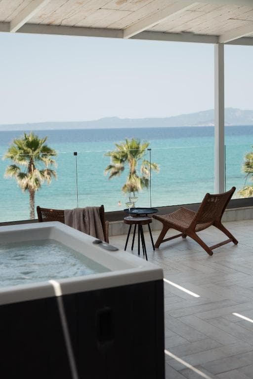 Blue Carpet Luxury Suites - 27