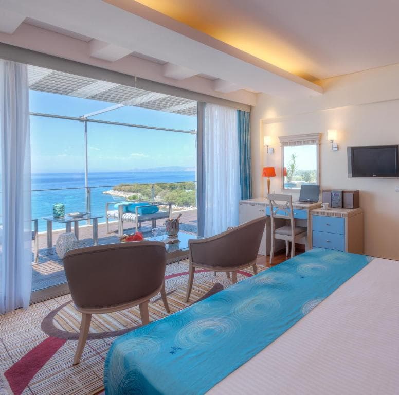 Tropical Hotel - 10