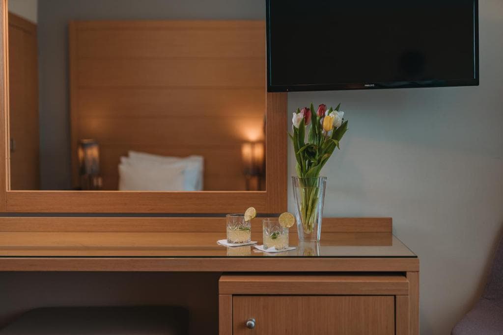 Parnon Hotel - 6