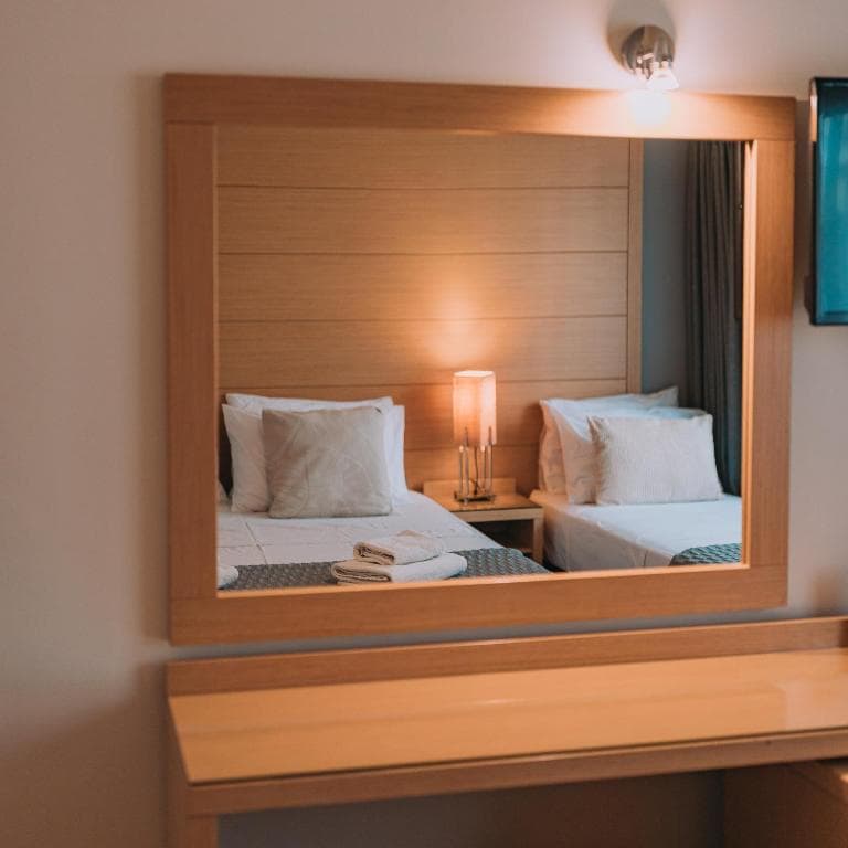 Parnon Hotel - 14