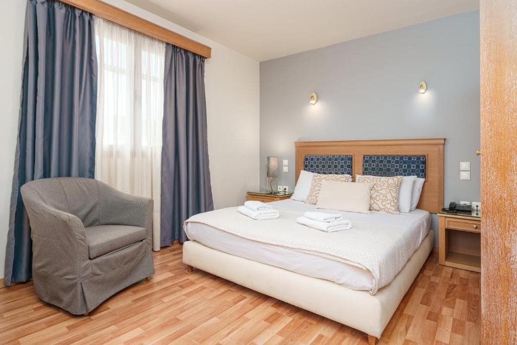 Parnon Hotel - 26