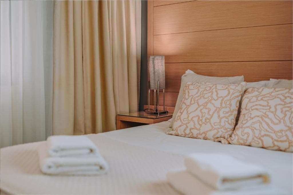 Parnon Hotel - 28
