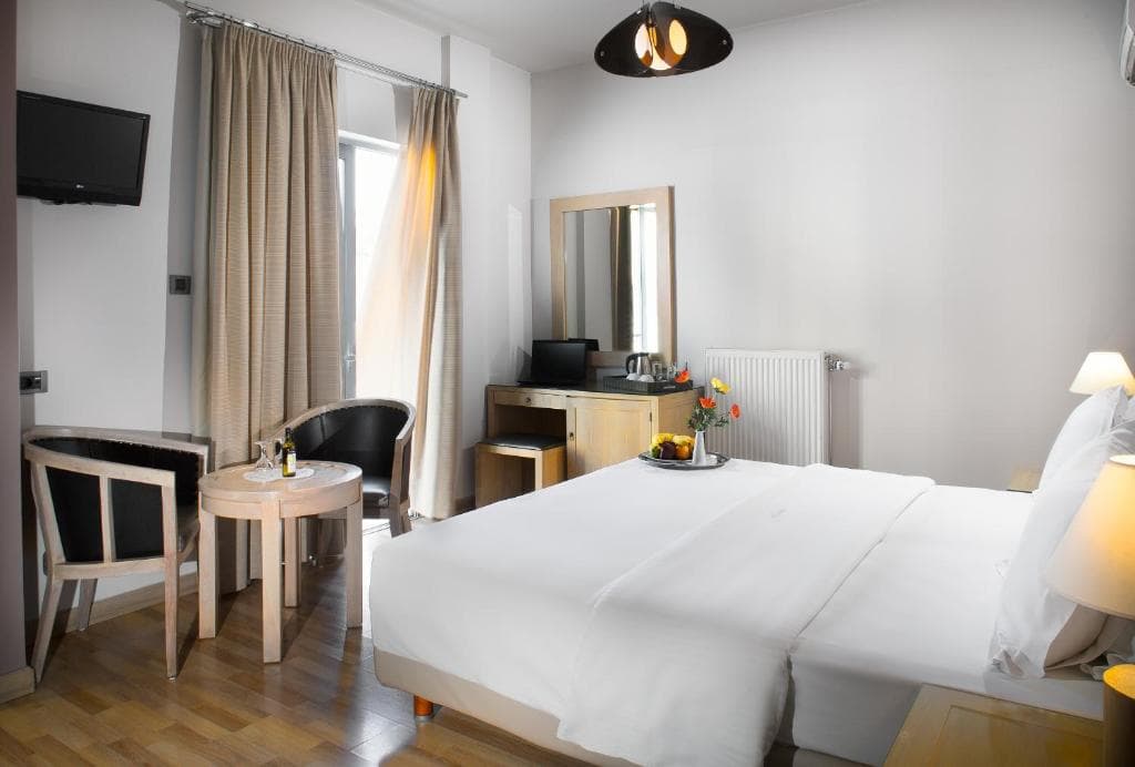 Areos Hotel - 4