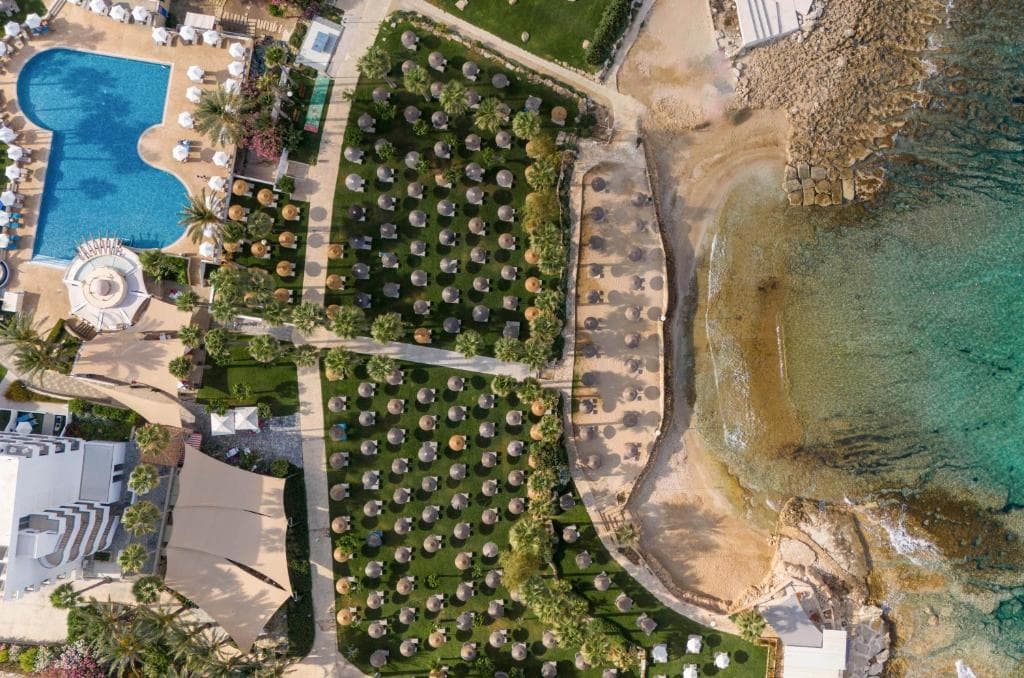St George Beach Hotel & Spa Resort - 7