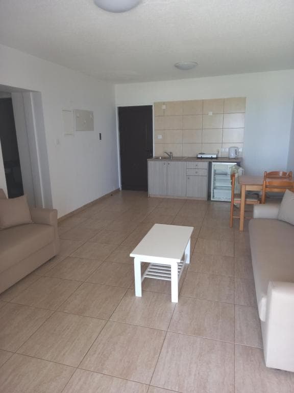 Penelope Beach Hotel Apts - 20