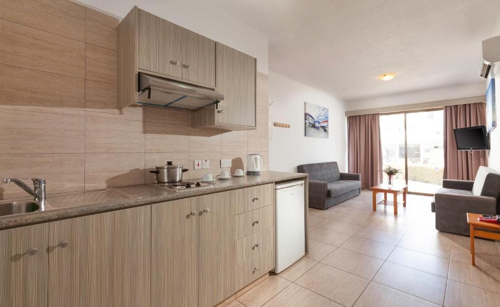 Penelope Beach Hotel Apts - 22