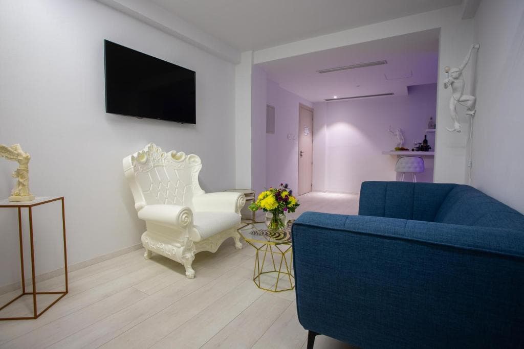 Hotel Napa Suites (Adults Only) - 5