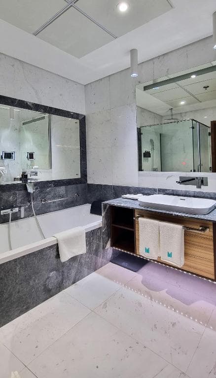Millennium Place Doha - 32