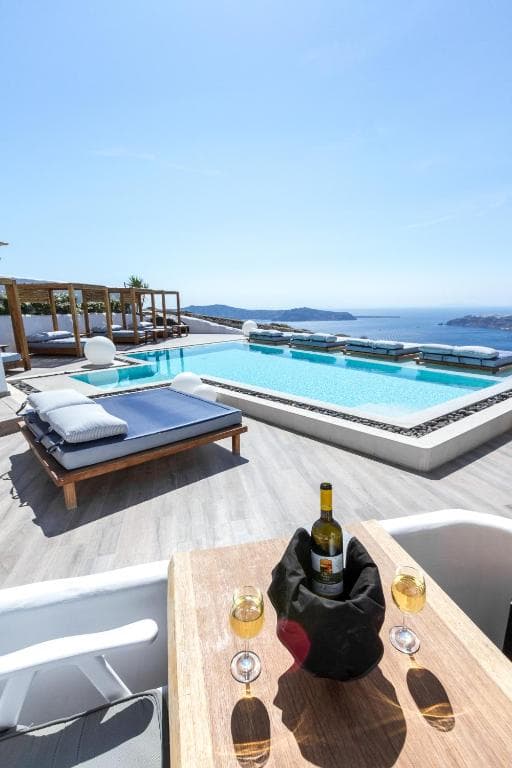 Amaze Suites - 3