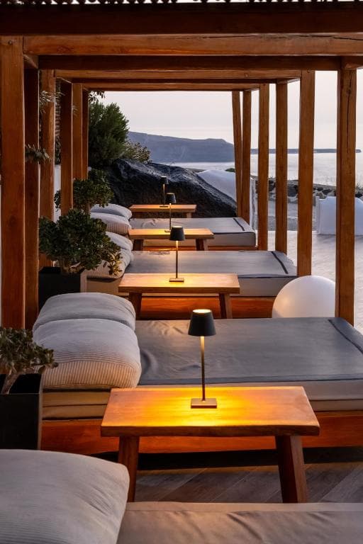 Amaze Suites - 9