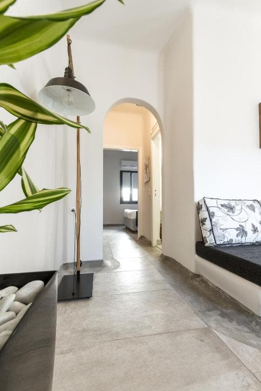 Amaze Suites - 12