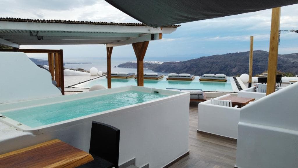 Amaze Suites - 22