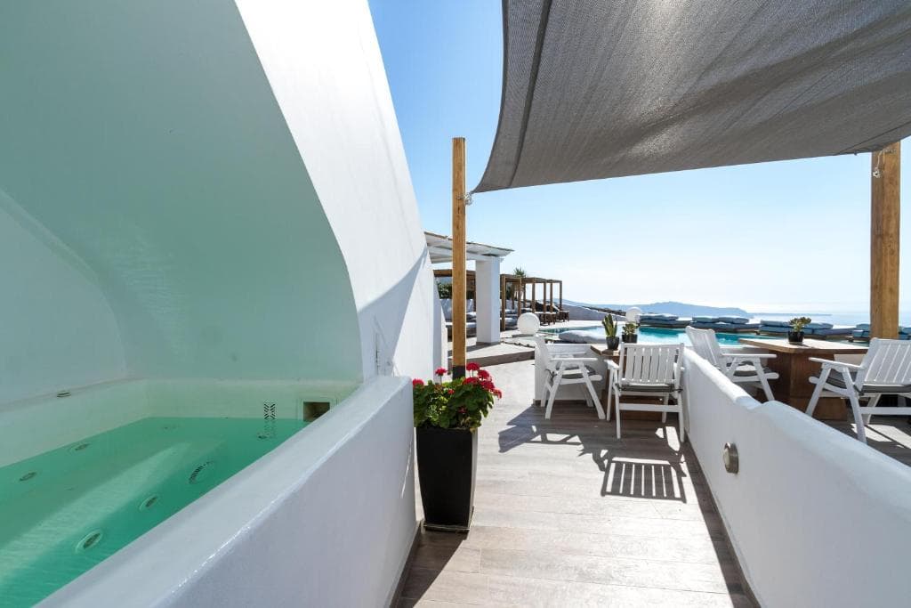 Amaze Suites - 39
