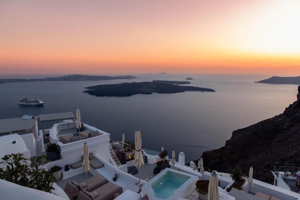Iconic Santorini, a Boutique Cave Hotel by Sandglass - 4