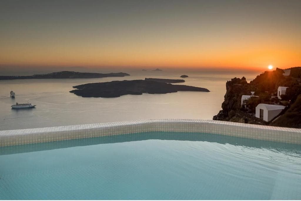 Aqua Luxury Suites by NOMÉE Hospitality Group - 6