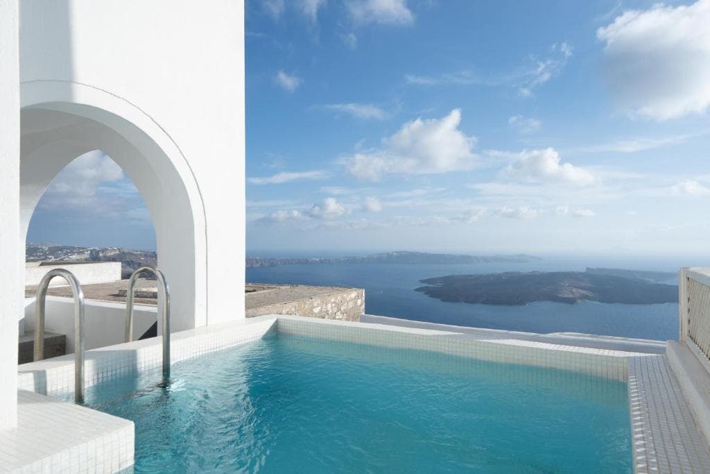 Aqua Luxury Suites by NOMÉE Hospitality Group - 12