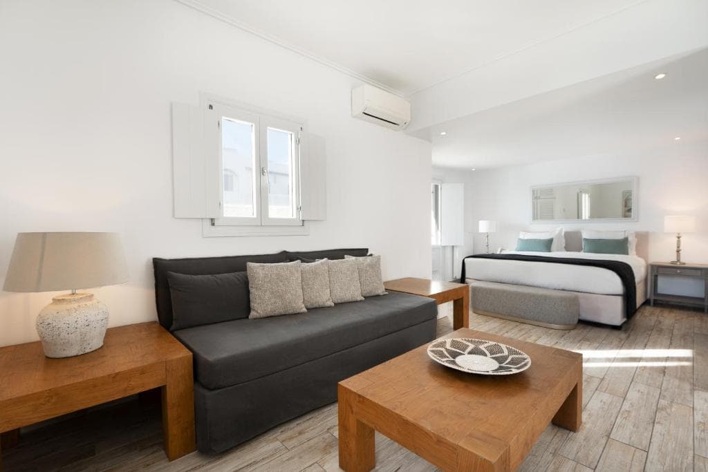 Aqua Luxury Suites by NOMÉE Hospitality Group - 20