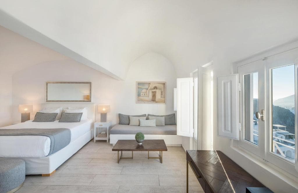 Aqua Luxury Suites by NOMÉE Hospitality Group - 30