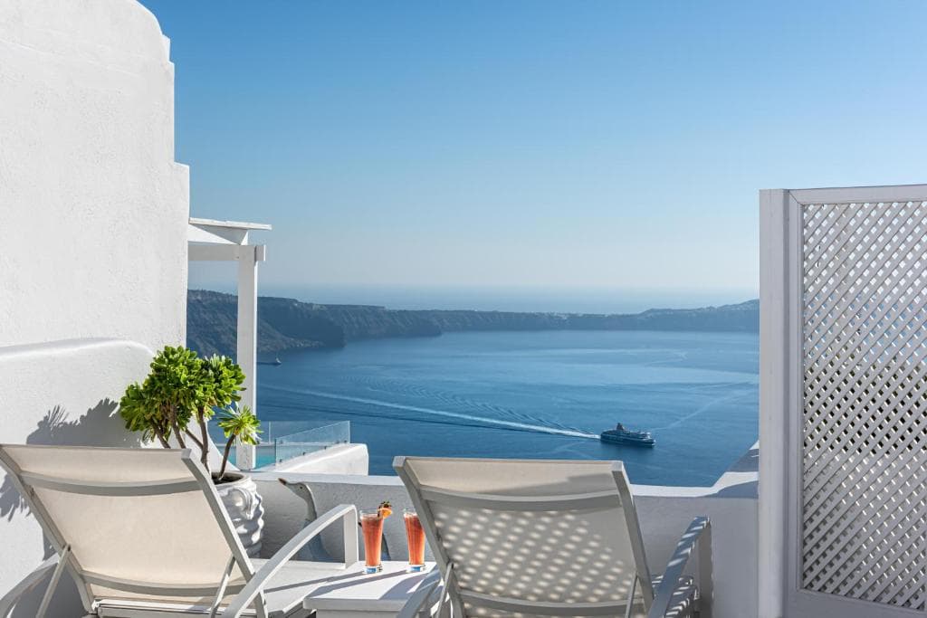 Aqua Luxury Suites by NOMÉE Hospitality Group - 44