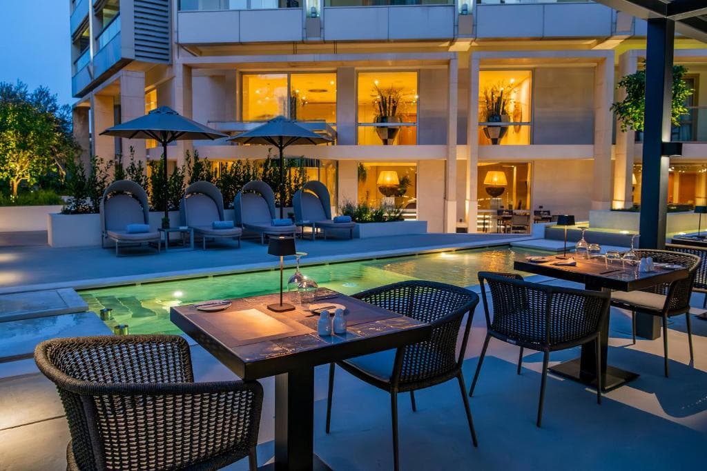 Divani Escape - Adults Only - 1
