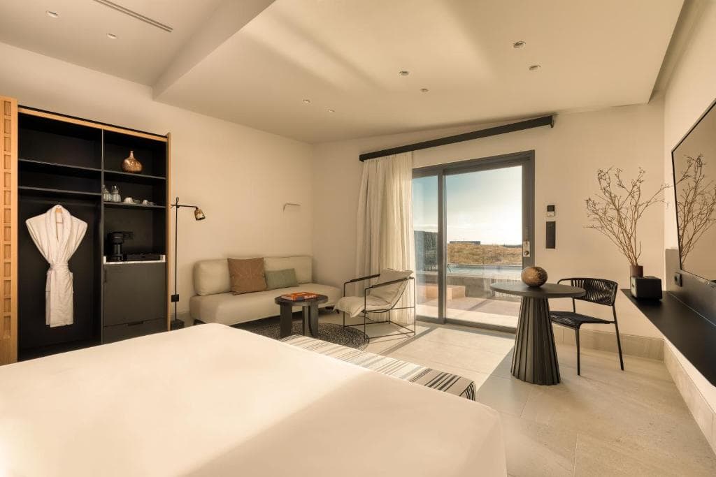 Domes Novos Santorini Resort, Autograph Collection - 37