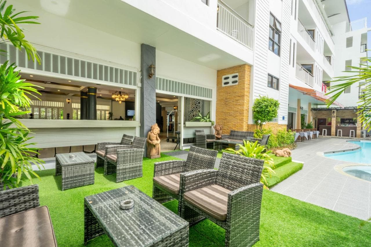 La Vintage Resort - 8