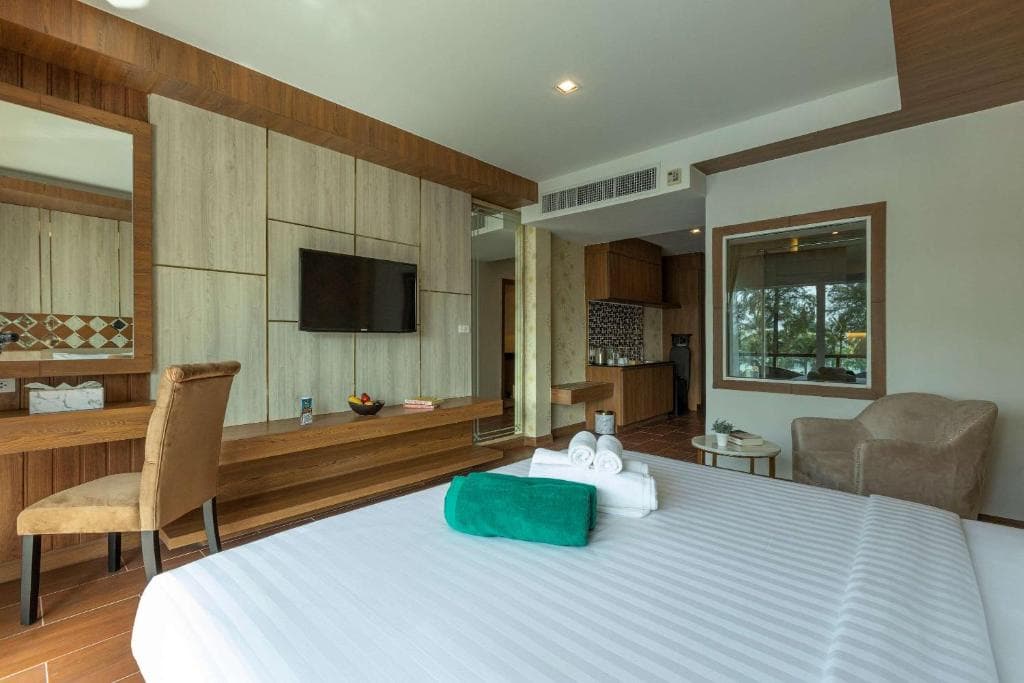 Quality Beach Resorts and Spa Patong - 45