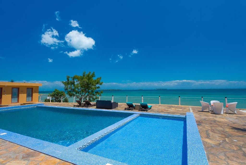 Golden Tulip Zanzibar Resort - 1
