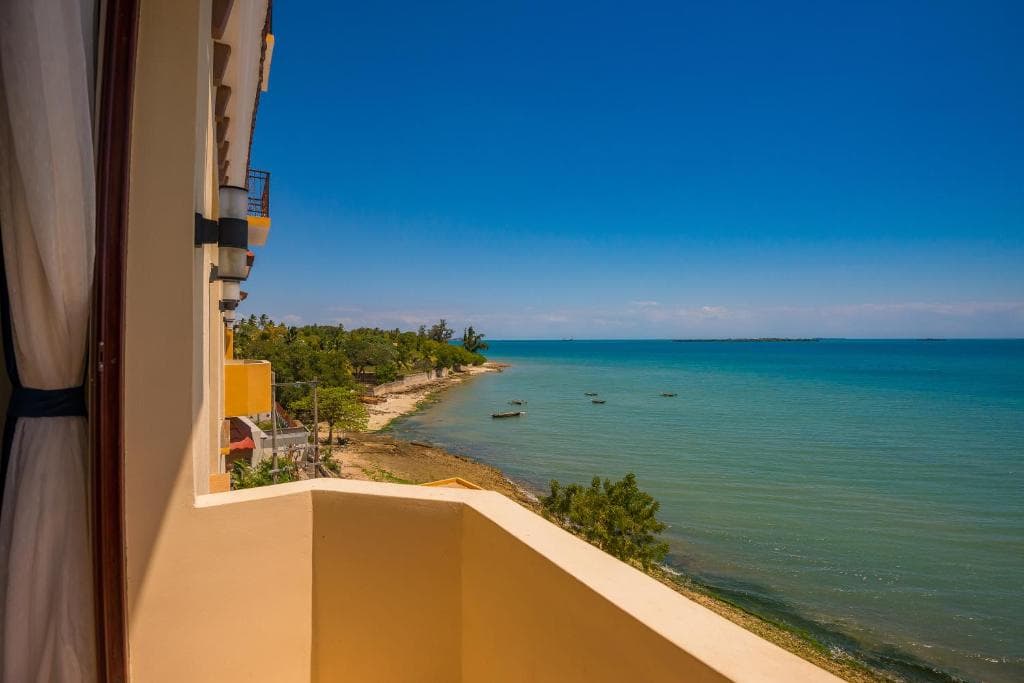 Golden Tulip Zanzibar Resort - 29