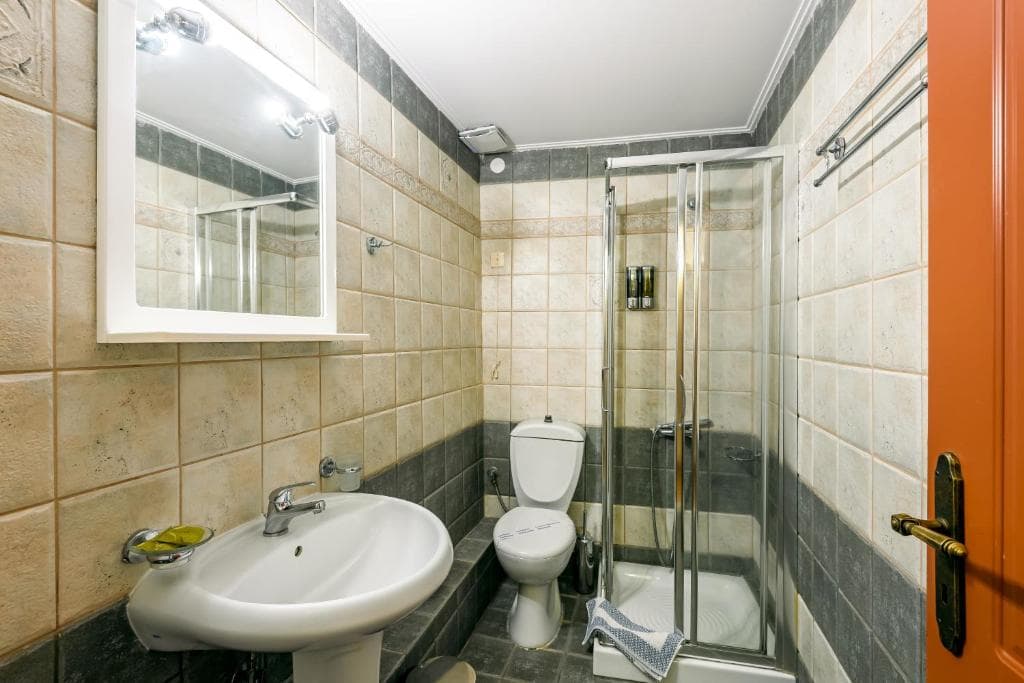 Belmondo Hotel & Suites - 36