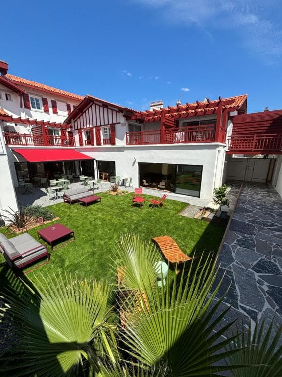 Hotel Kemaris - 1