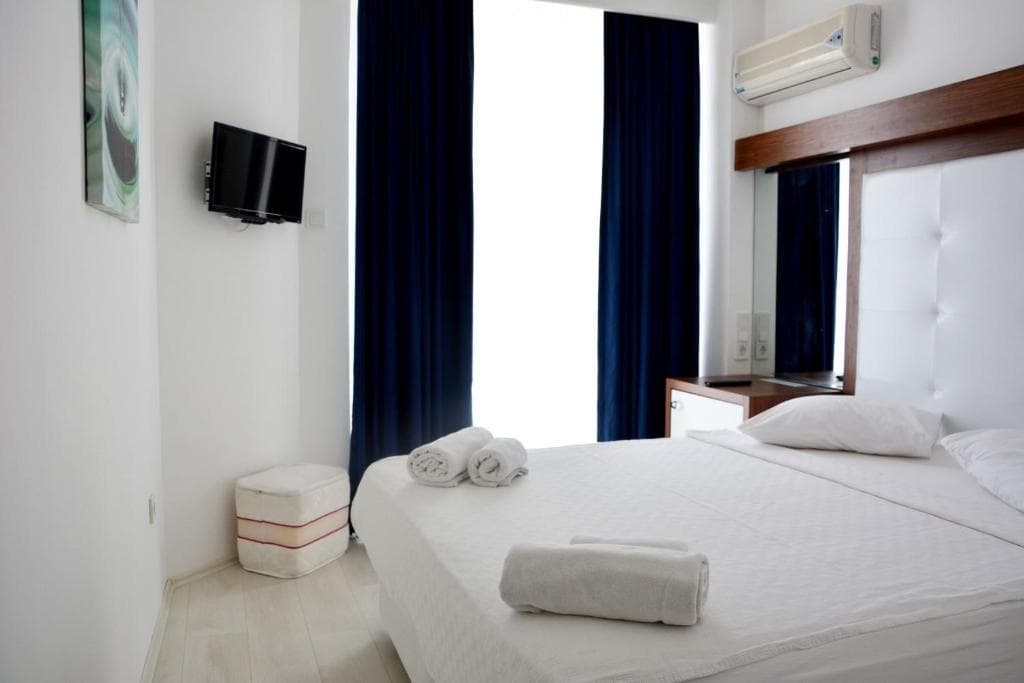 Jura Hotels Ada Beach - 3