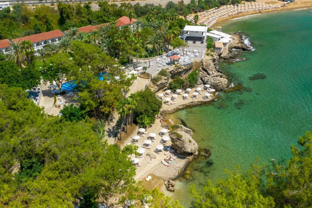 Utopia Beach Hotel - 9