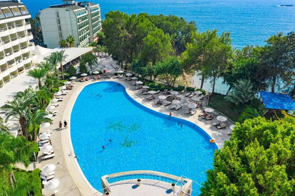 Utopia Beach Hotel - 17
