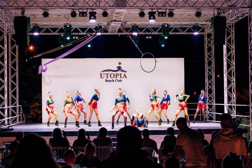Utopia Beach Hotel - 19