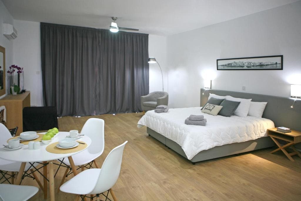 Corina Suites and Apartments - 19