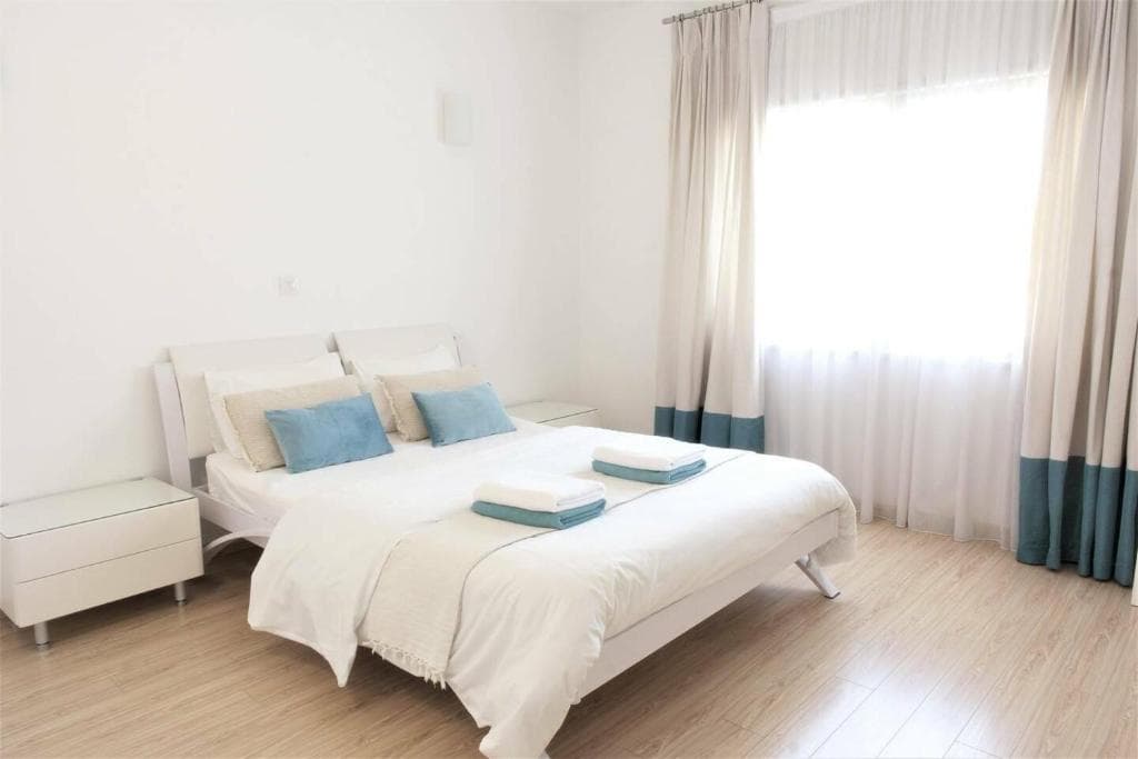 Eden Beach Apartments - 28