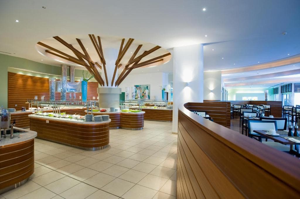 Mediterranean Beach Hotel - 20