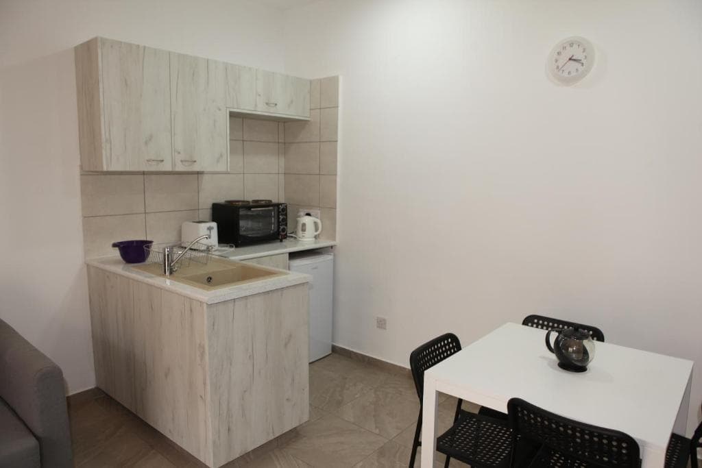 Polyxeni Hotel Apartments - 32